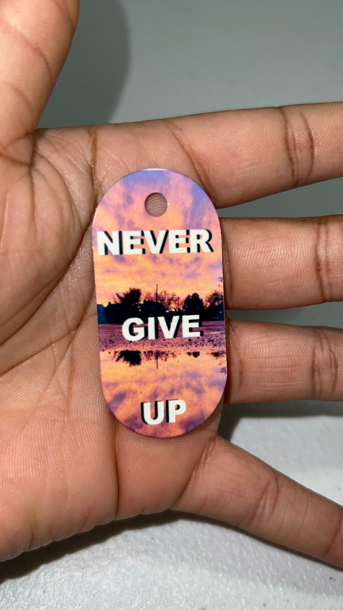 Never give up Necklace