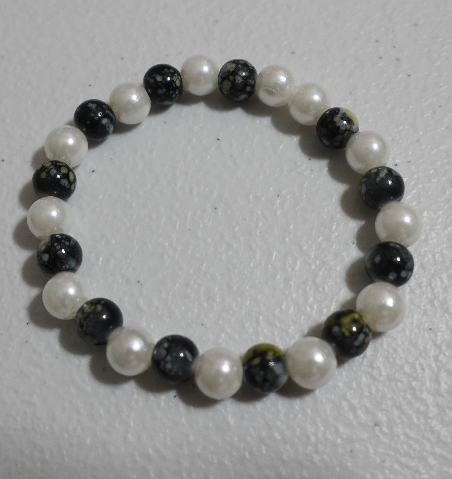 Black And White bead Bracelet